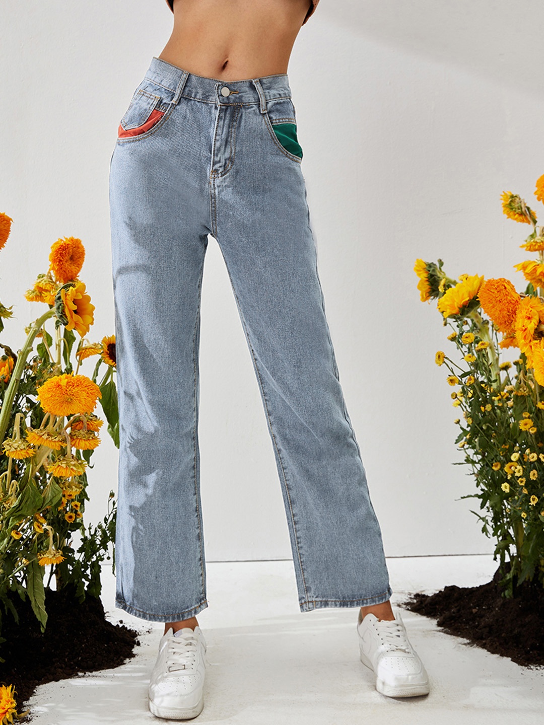 

URBANIC Women Blue Straight Fit Patchwork Stretchable Jeans