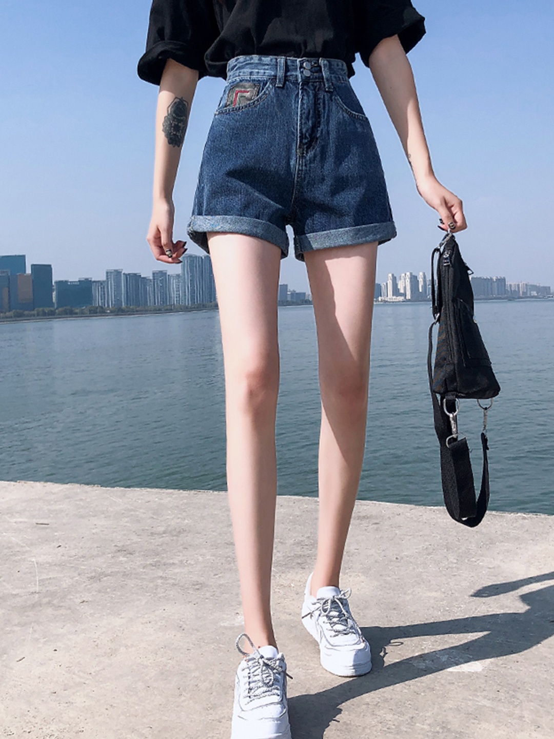 

URBANIC Women Navy Blue High-Rise Patchwork Wide Leg Denim Shorts