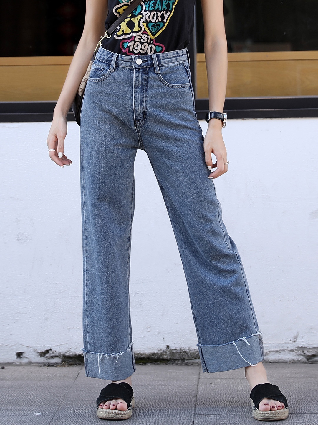 

URBANIC Women Blue Solid Wide Leg Cotton High-Rise Jeans