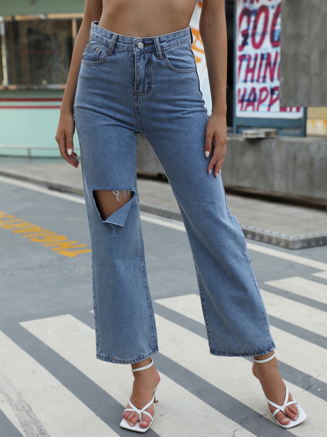 

URBANIC Women Blue Pure Cotton Wide Leg Slash Knee Light Fade Cropped Jeans