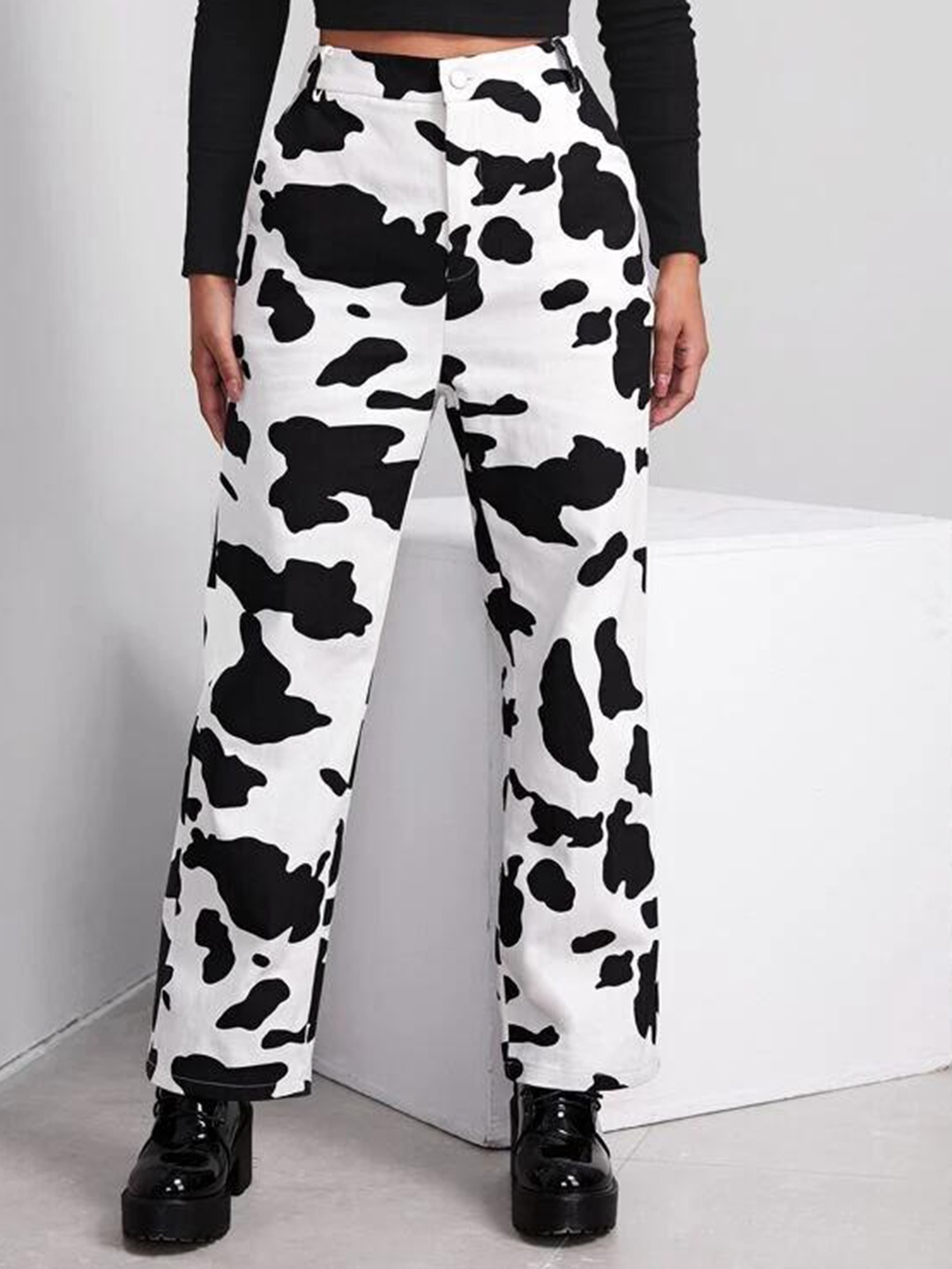 

URBANIC Women White & Black Wide Leg Cow Print Cotton Jeans