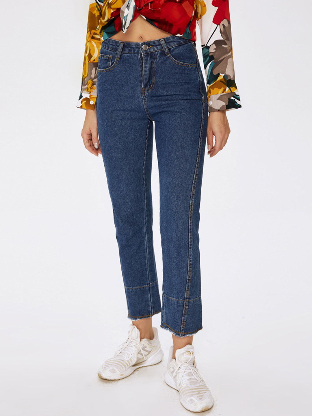 

URBANIC Women Navy Blue Regular Fit Cotton Clean Look Cropped Jeans