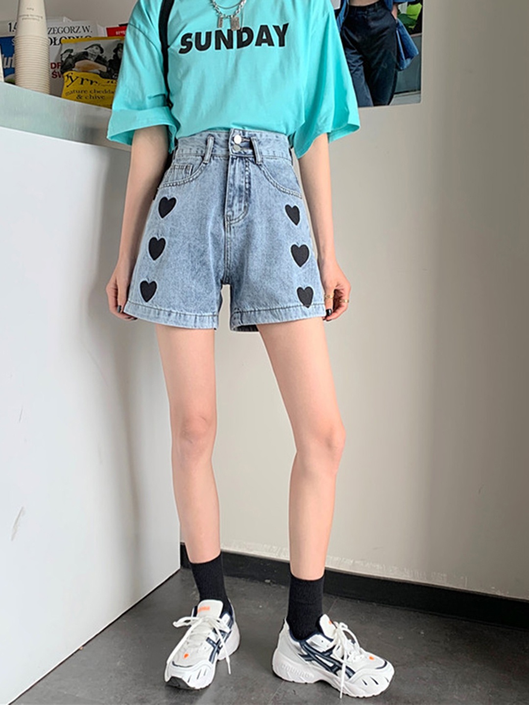 

URBANIC Women Blue Heart Embroidered Denim Shorts