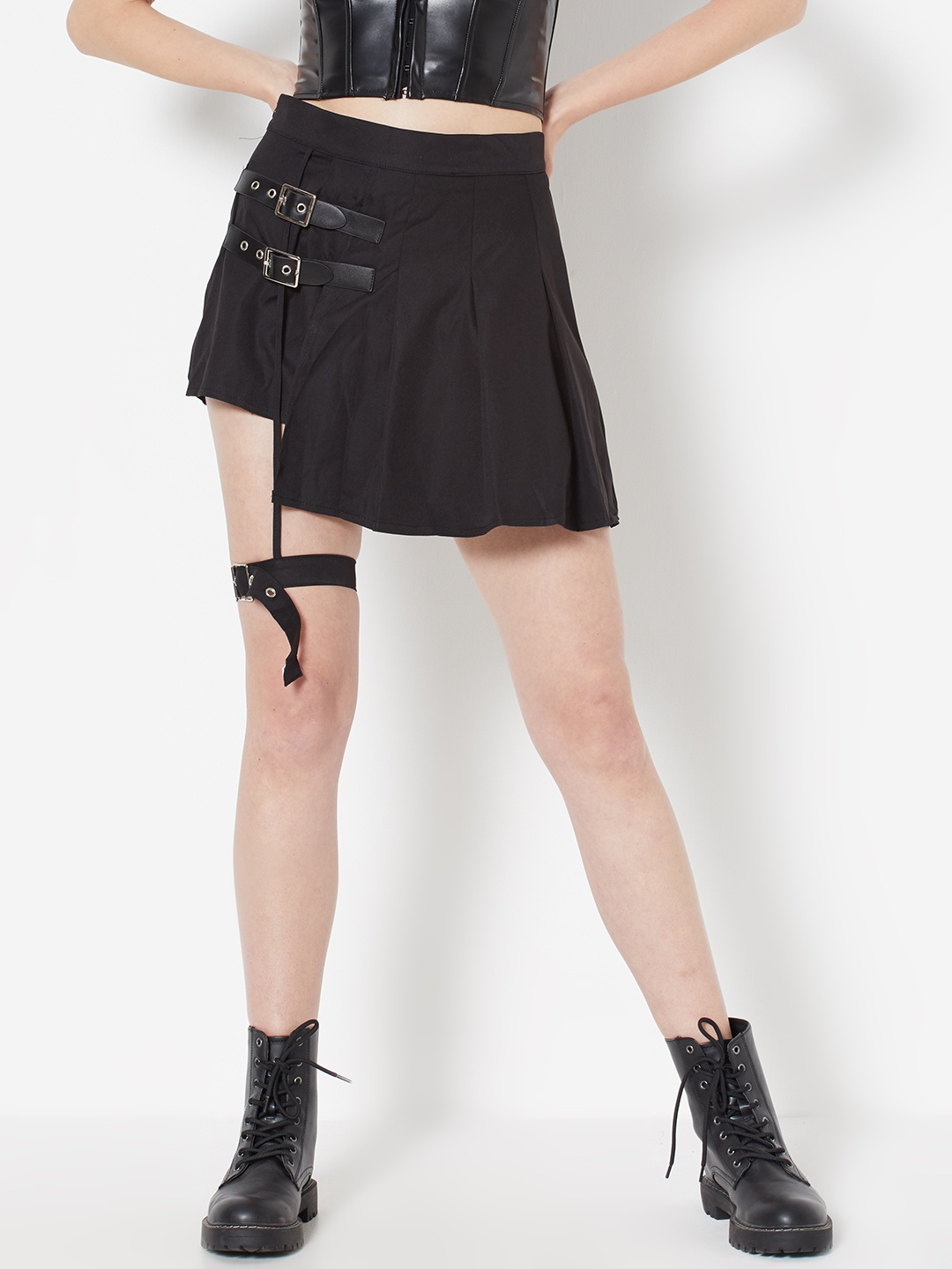 

URBANIC Women Black Solid Asymmetric Pleated A-line Mini Skirt