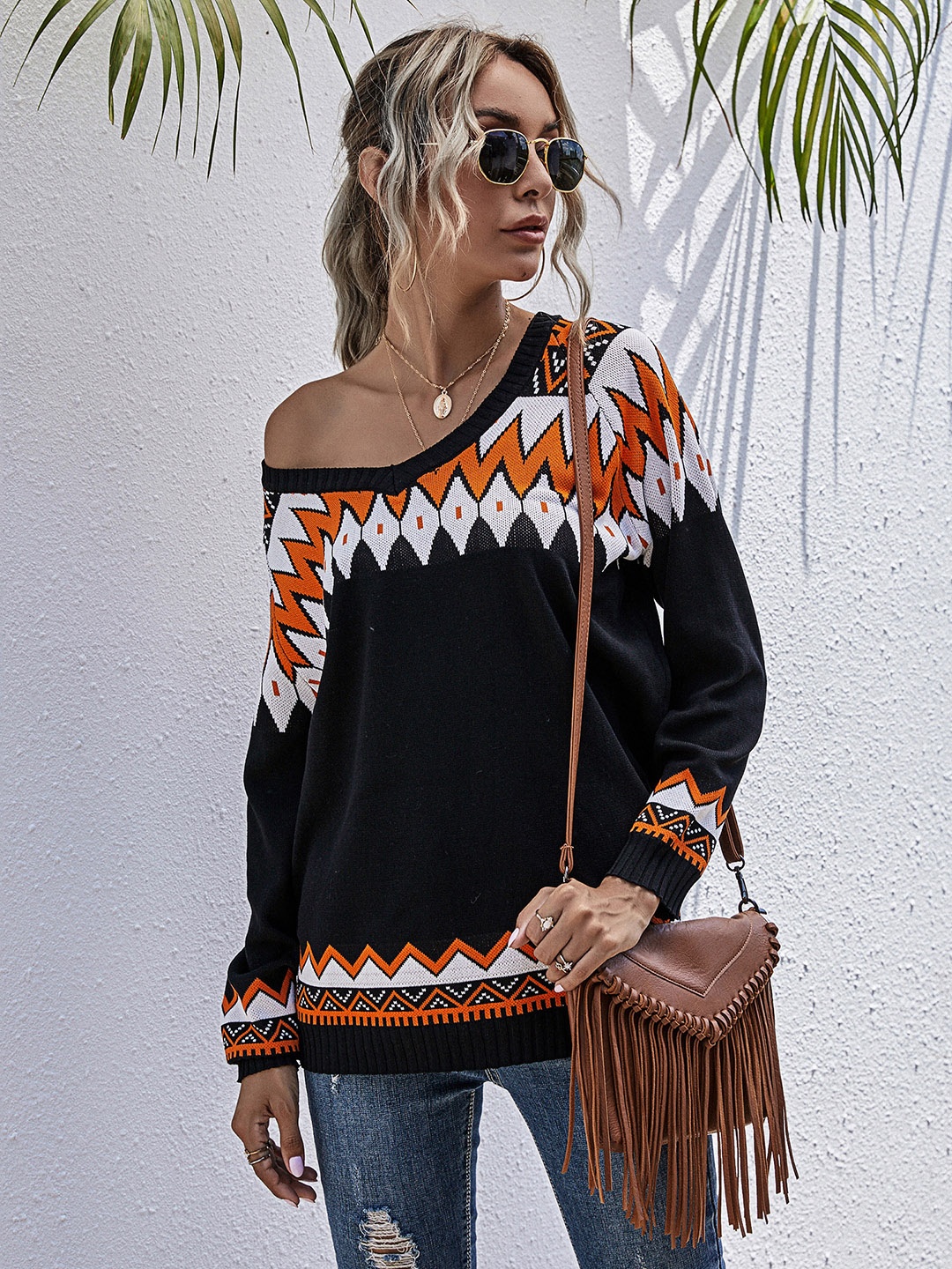 

URBANIC Women Black & White Printed Pullover