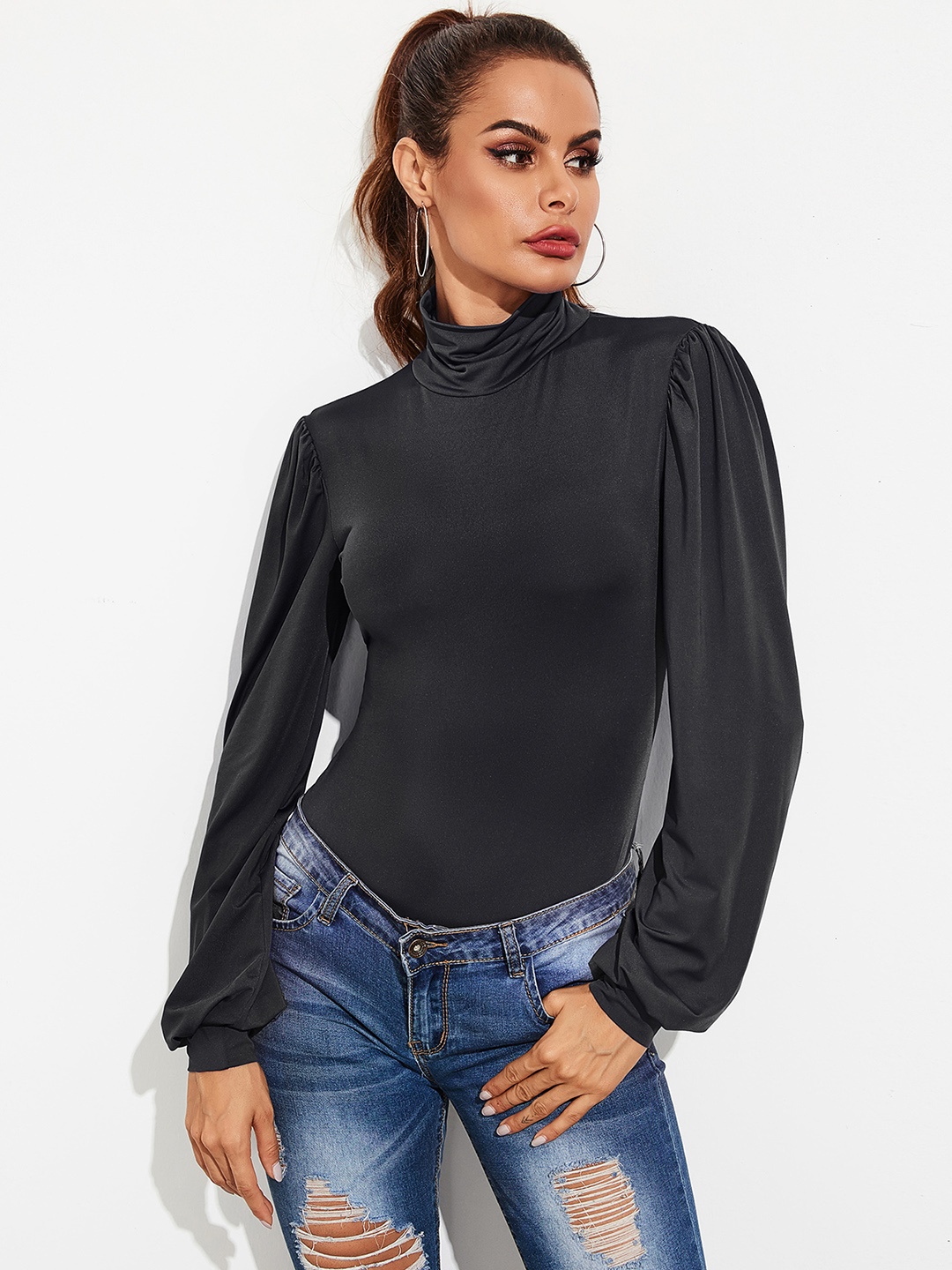 

URBANIC Black Solid Bodysuit