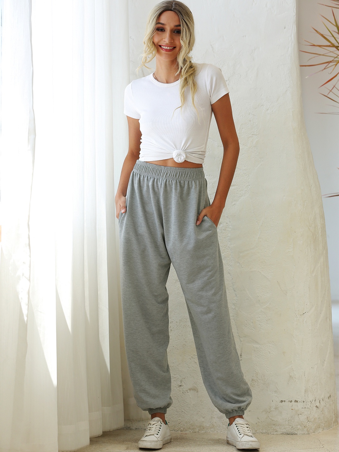 

URBANIC Women Grey Melange Solid Joggers
