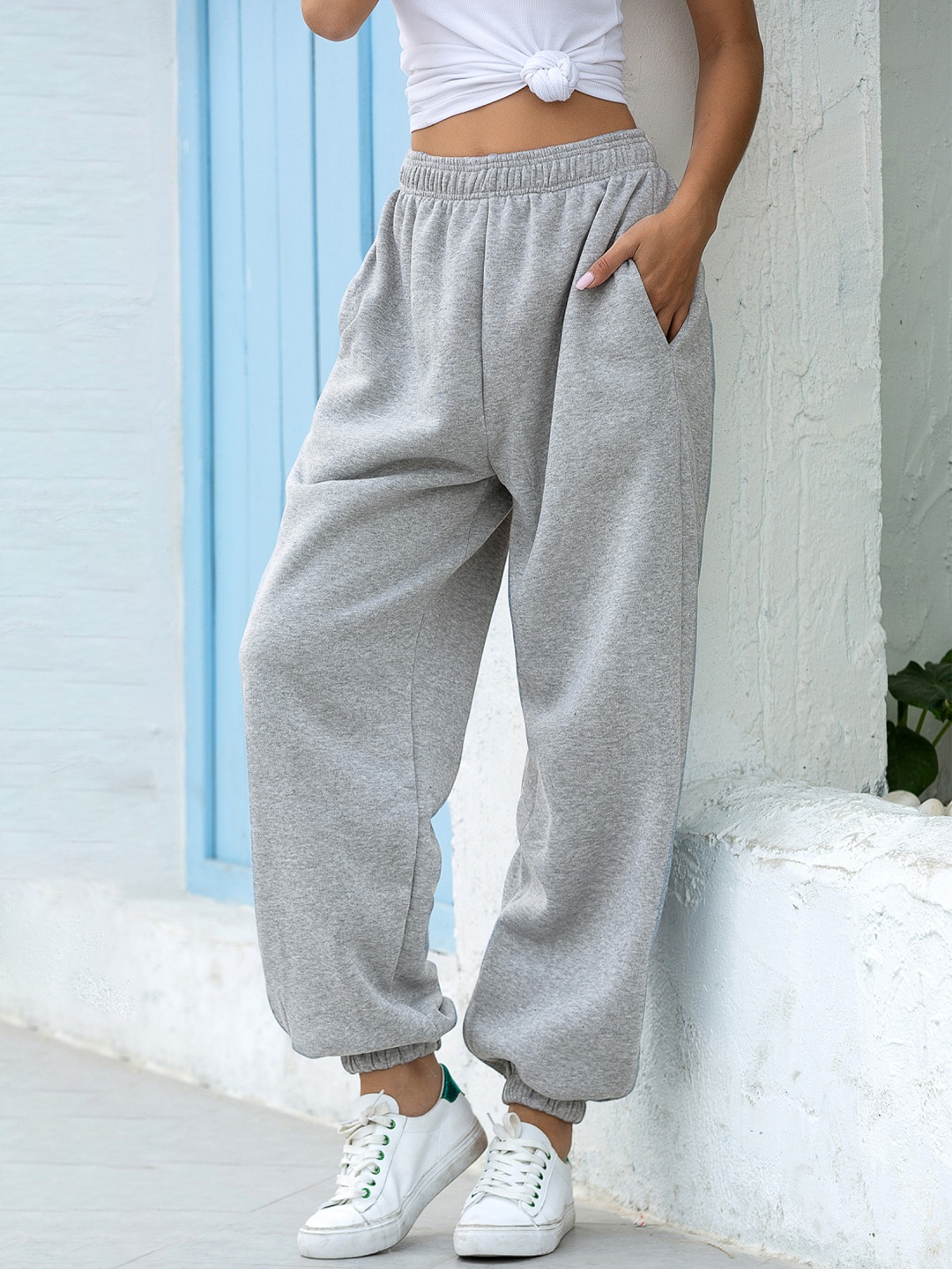 

URBANIC Women Grey Melange Solid Joggers