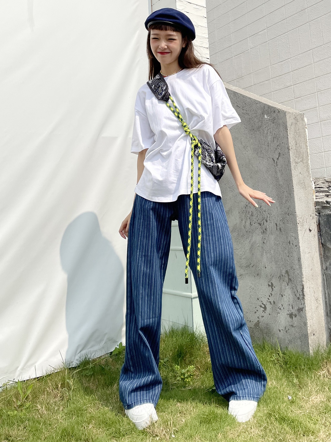 

URBANIC Women Navy Blue Striped Straight Fit Jeans