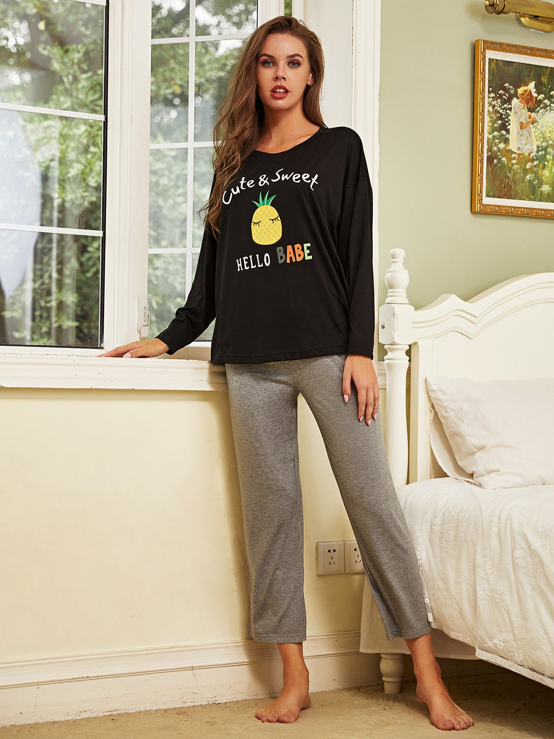 

URBANIC Women Black & Grey Printed Night suit