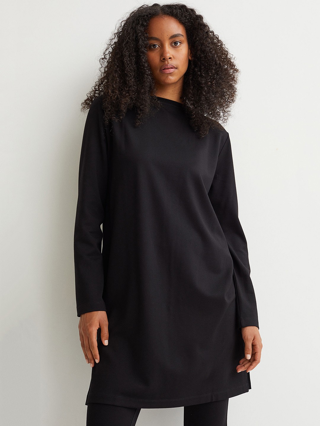 

H&M Women Black Long-Sleeved Tunic