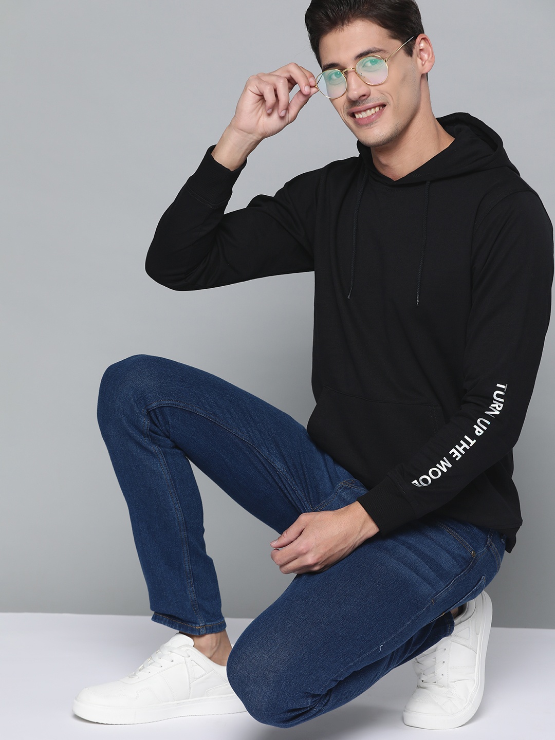 

Mast & Harbour Men Black Pure Cotton Solid Hooded Sweatshirt