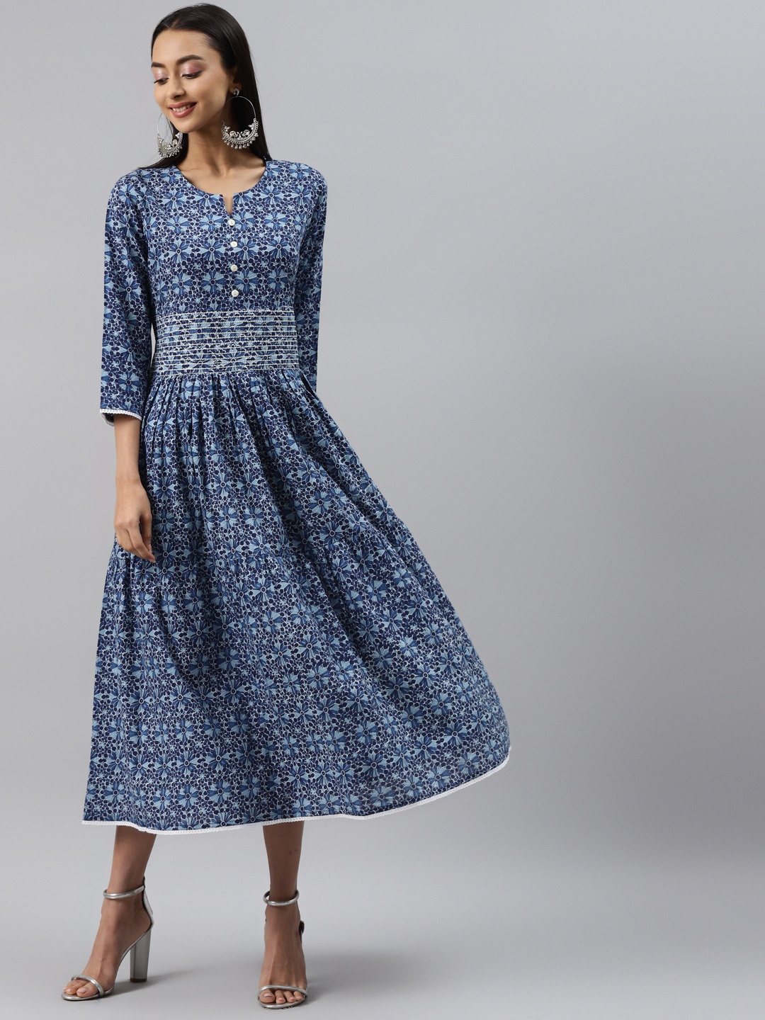 

Meeranshi Navy Blue & White Floral Midi Dress