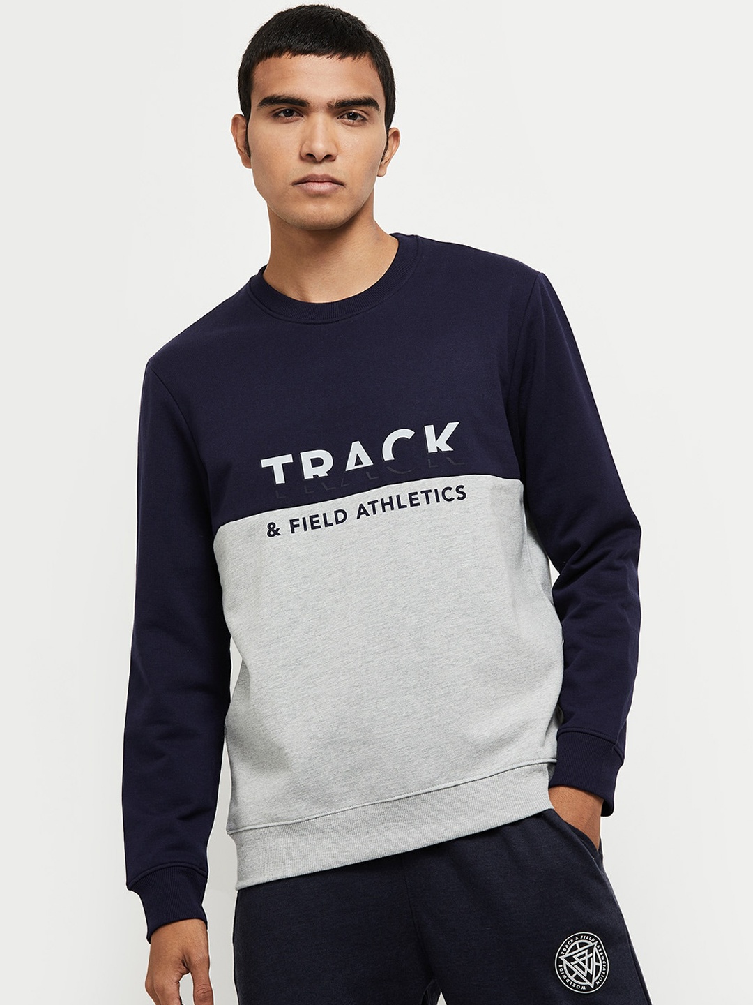 

max Men Grey & Navy Blue Melange Colourblocked Sweatshirt, Grey melange