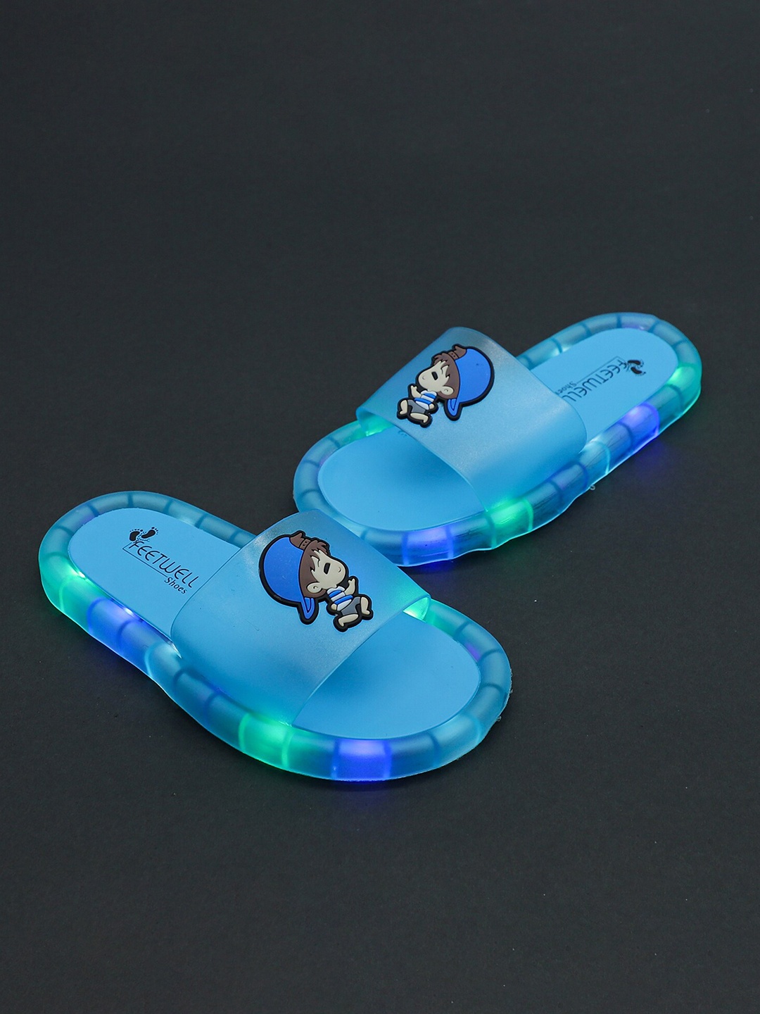 

FEETWELL SHOES Unisex Kids Blue & White Printed Rubber Sliders