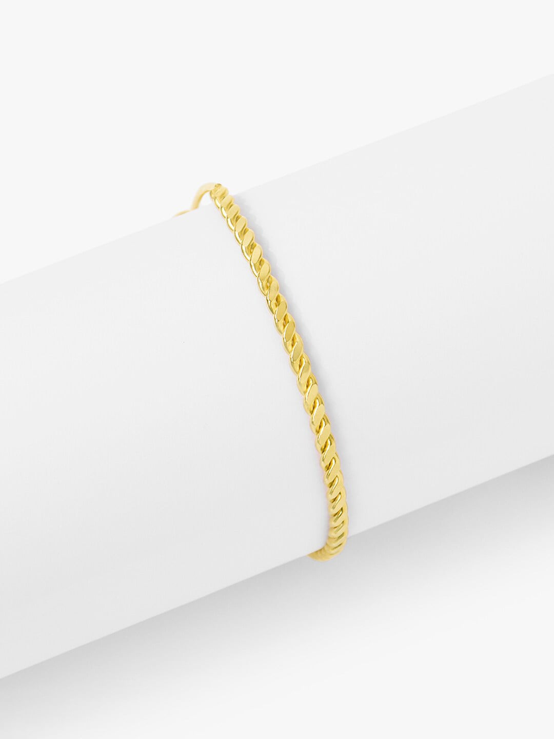

Mikoto by FableStreet Women Gold-Toned Brass Gold-Plated Charm Bracelet