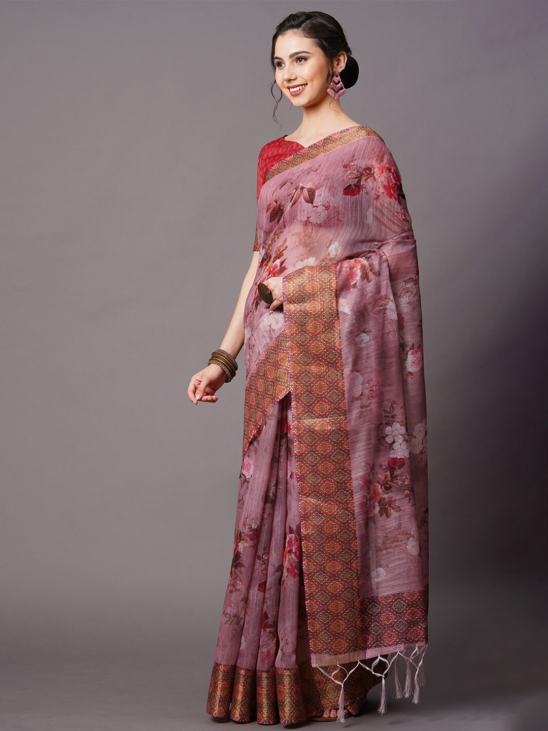 

Mitera Mauve & Red Floral Printed Linen Blend Saree