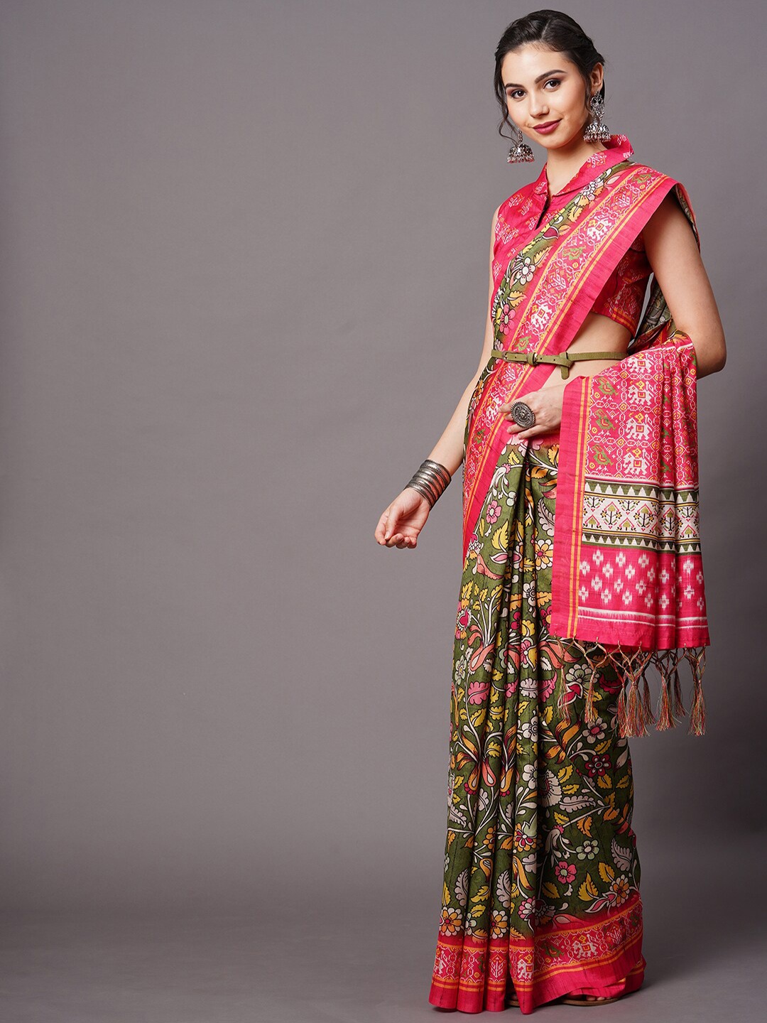 

Mitera Olive Green & Pink Floral Printed Silk Blend Saree