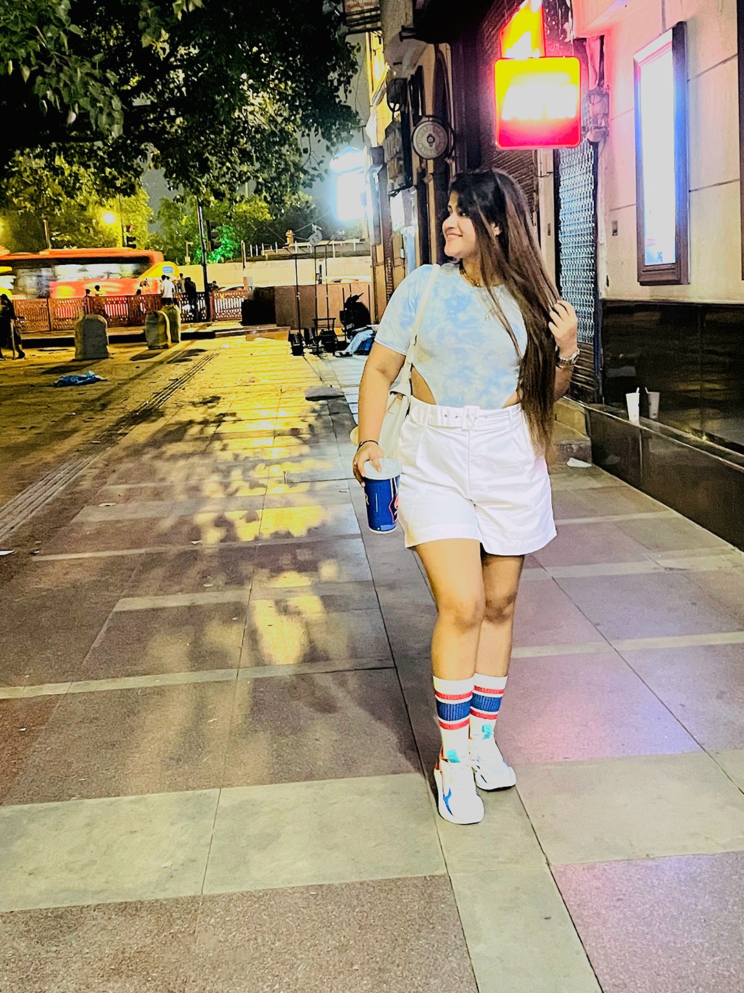 

Tokyo Talkies Women White Slim Fit High-Rise Regular Shorts