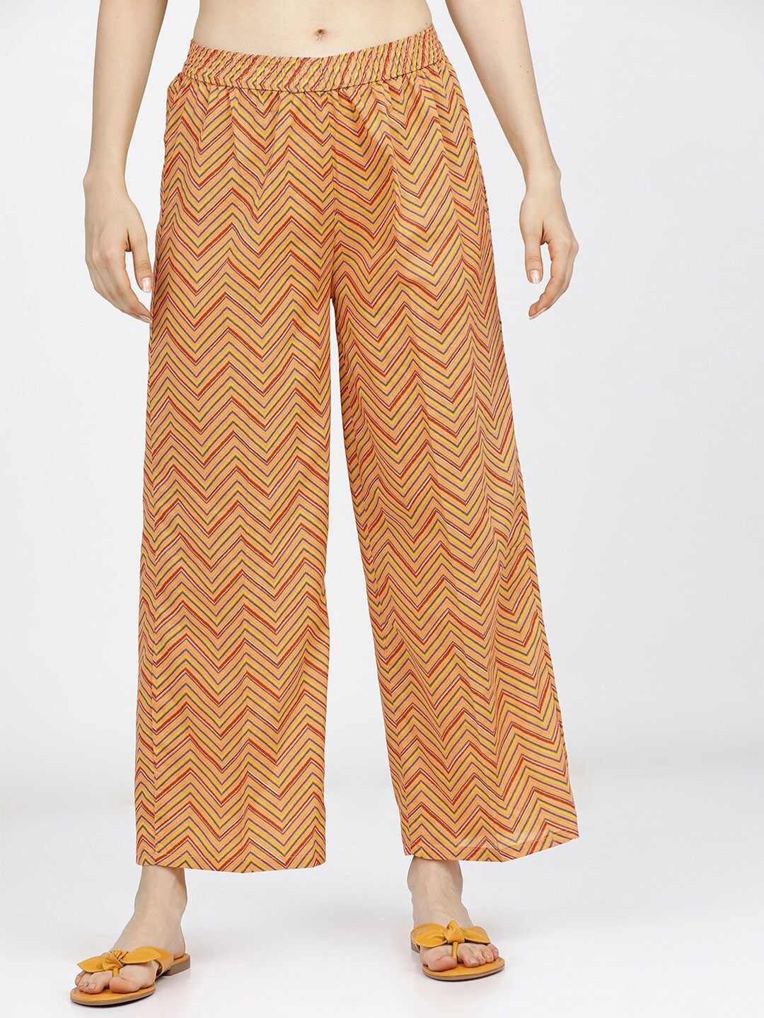 

Vishudh Women Peach Printed Printed Regular Fit Palazzo