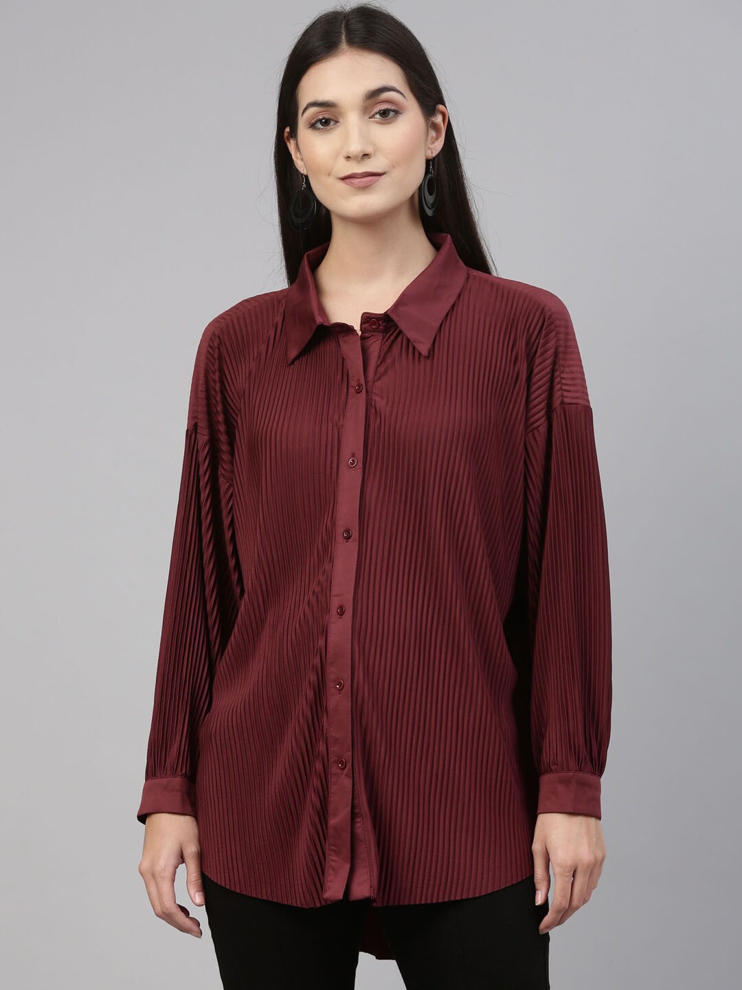 

Insua Maroon Accordion Pleats Shirt Style Longline Top