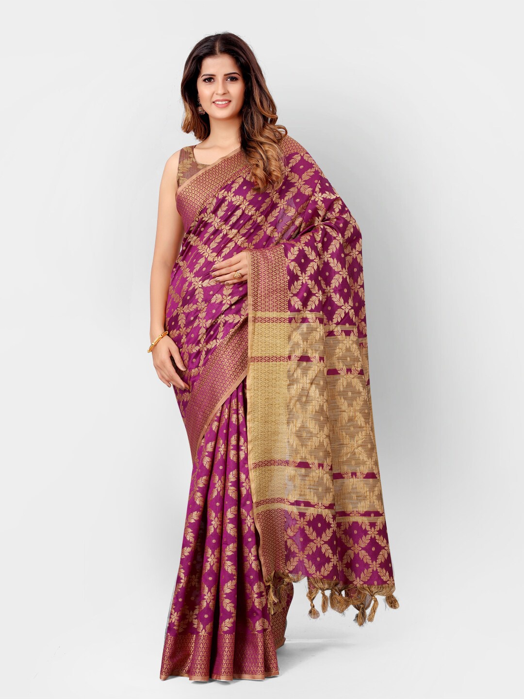 

SHOPGARB Burgundy & Gold-Toned Woven Design Silk Cotton Banarasi Saree