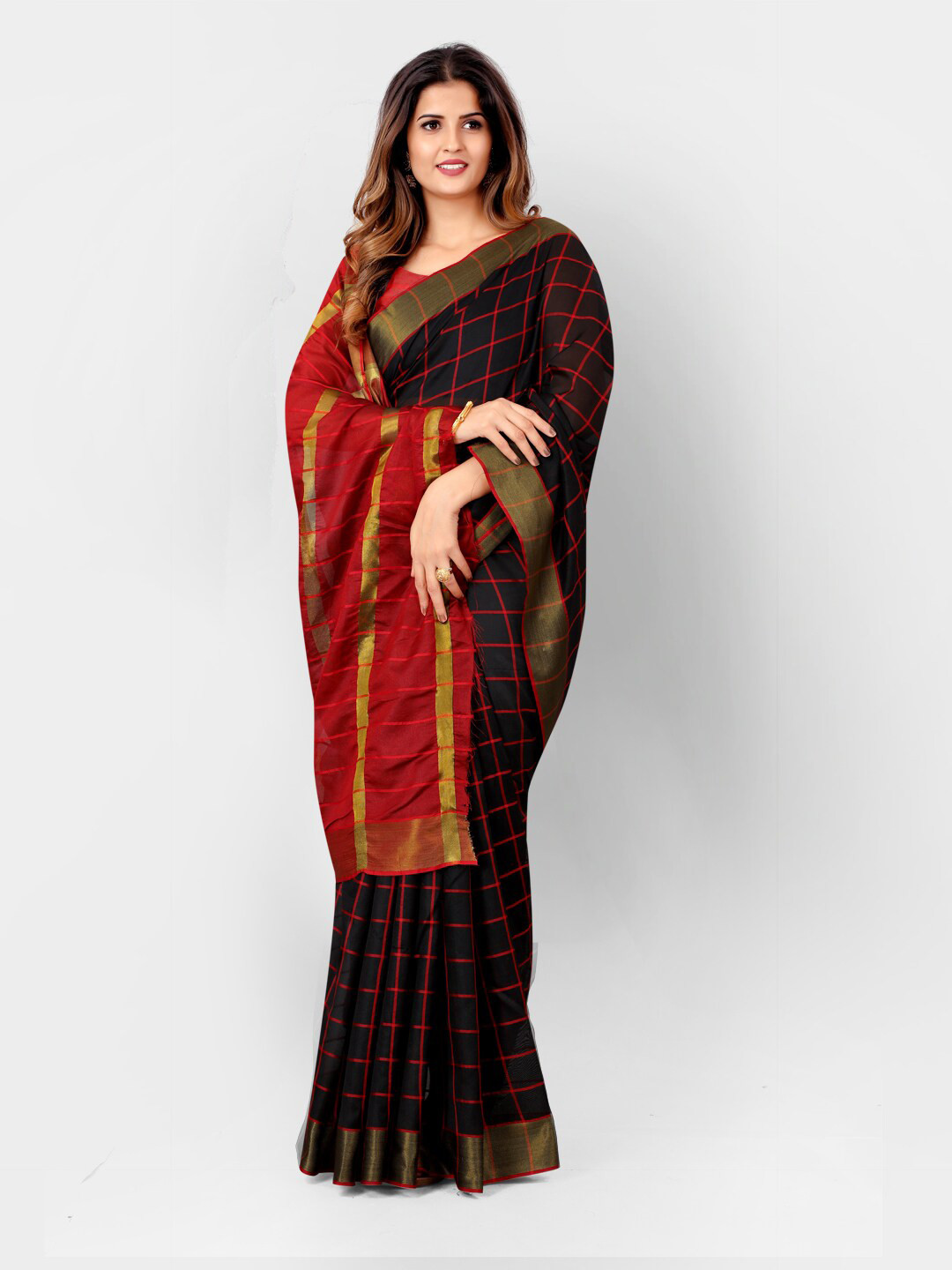

SHOPGARB Black & Red Checked Silk Cotton Banarasi Saree