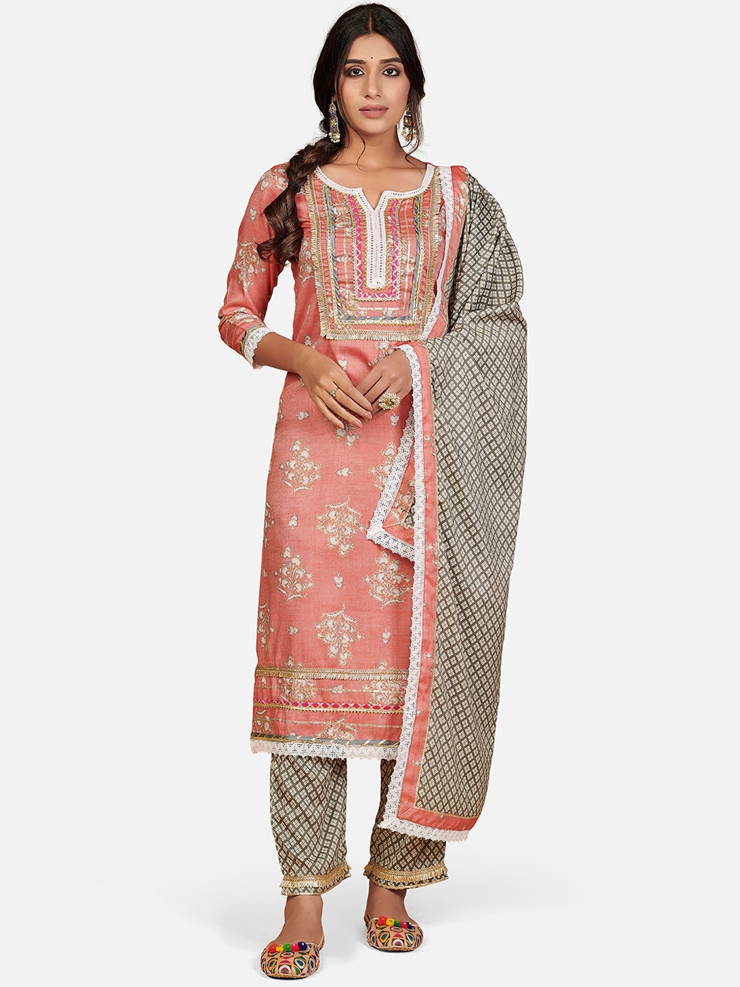 

Vbuyz Women Pink Ethnic Motifs Embroidered Regular Kurta with Palazzos & With Dupatta