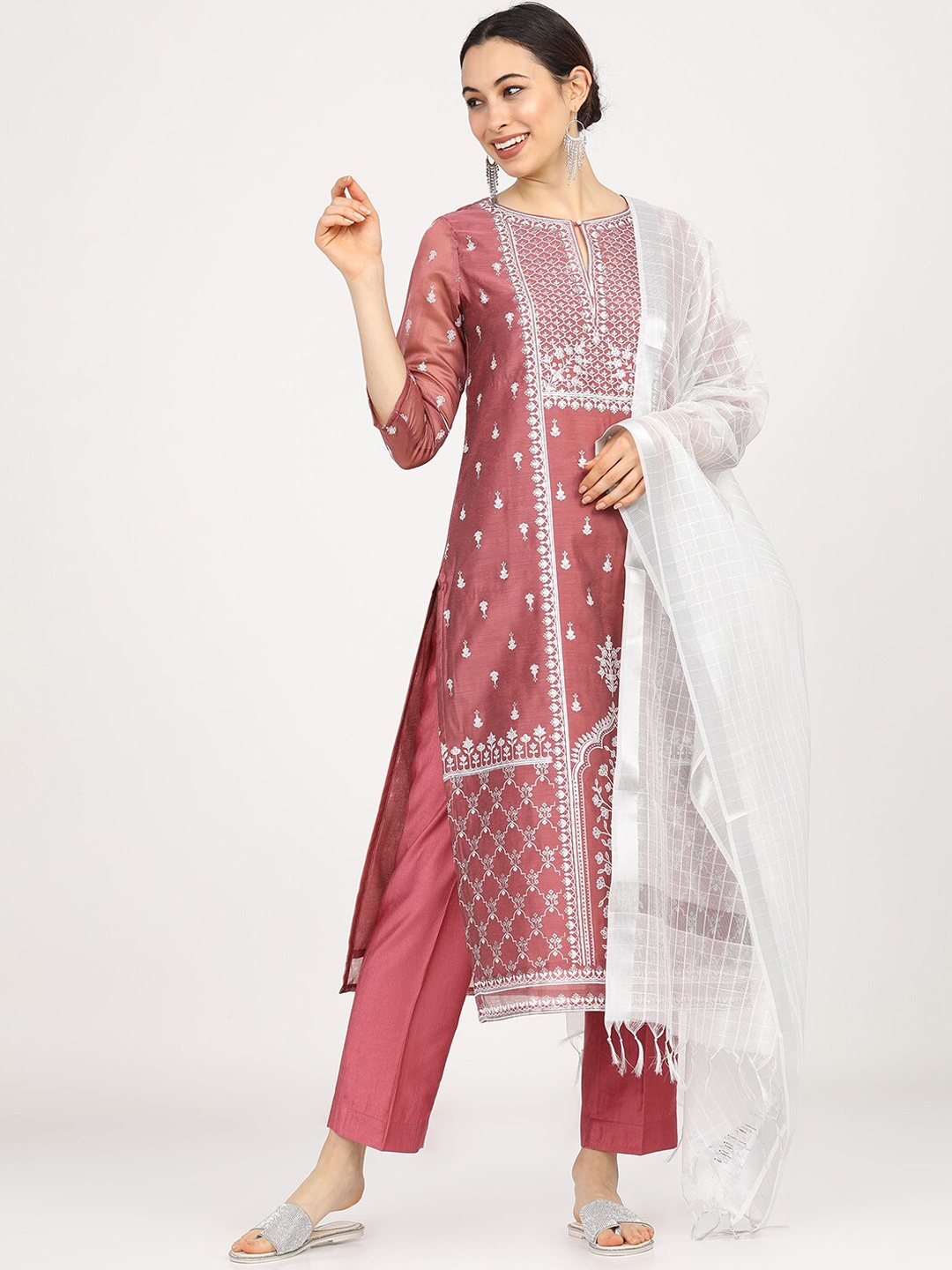 

Vishudh Women Pink & White Floral Printed Regular Kurta With Trousers & Dupatta
