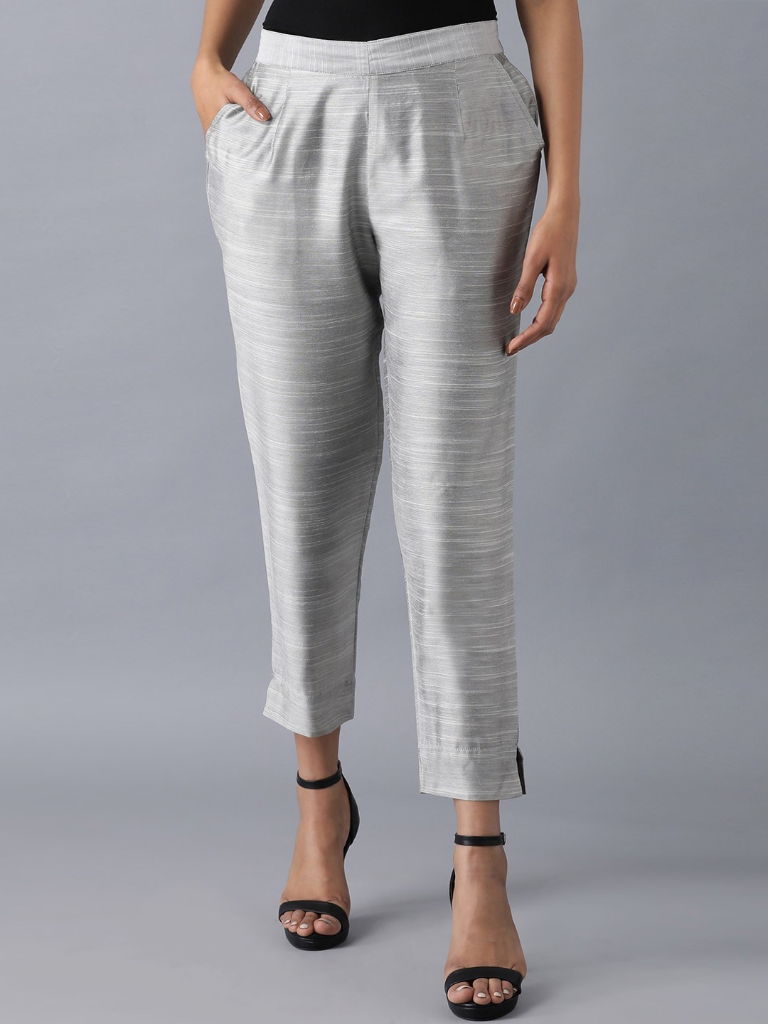 

elleven Women Grey Cropped Cigerette Trousers