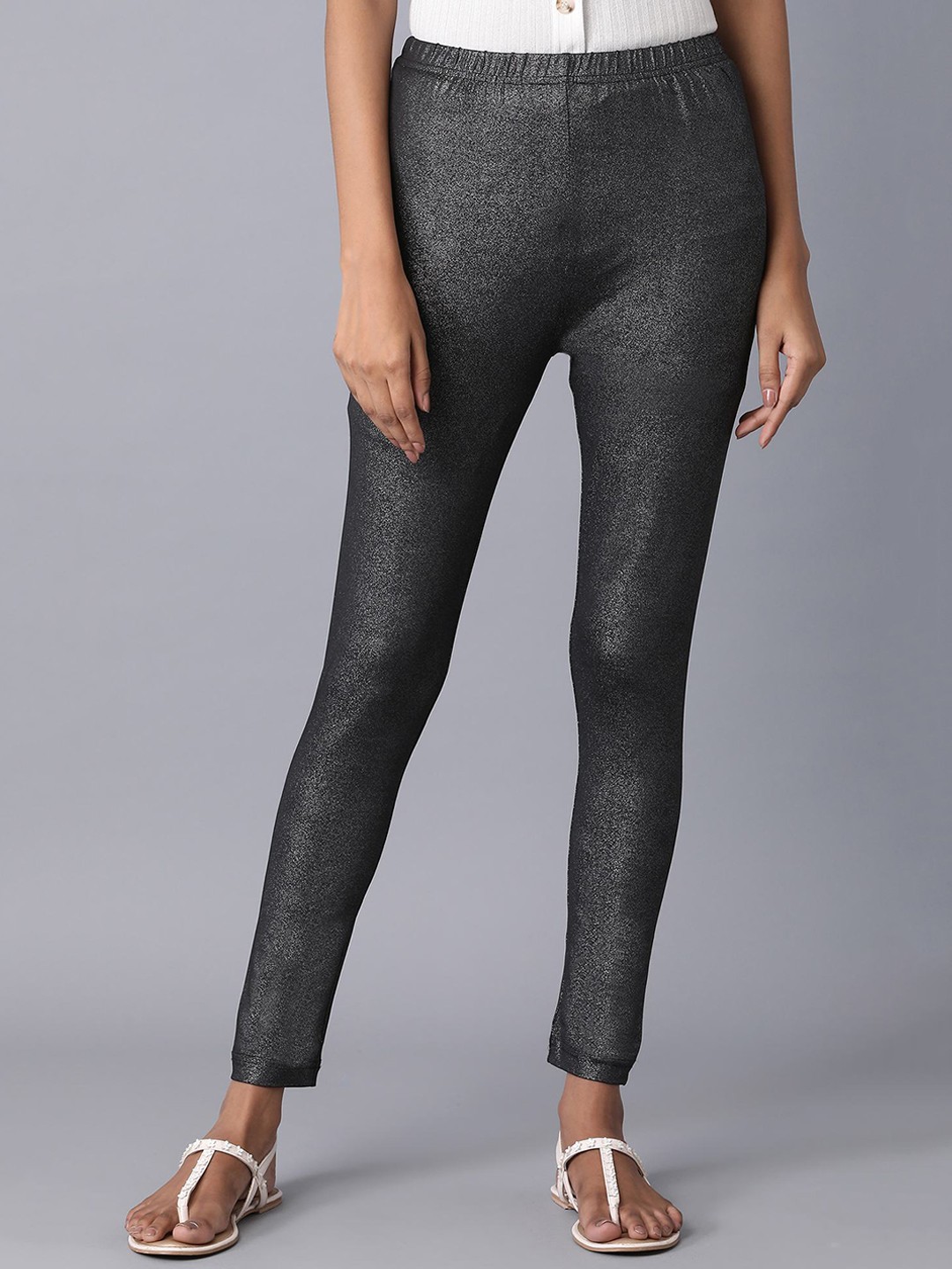 

elleven Women Black Solid Ankle Length Leggings