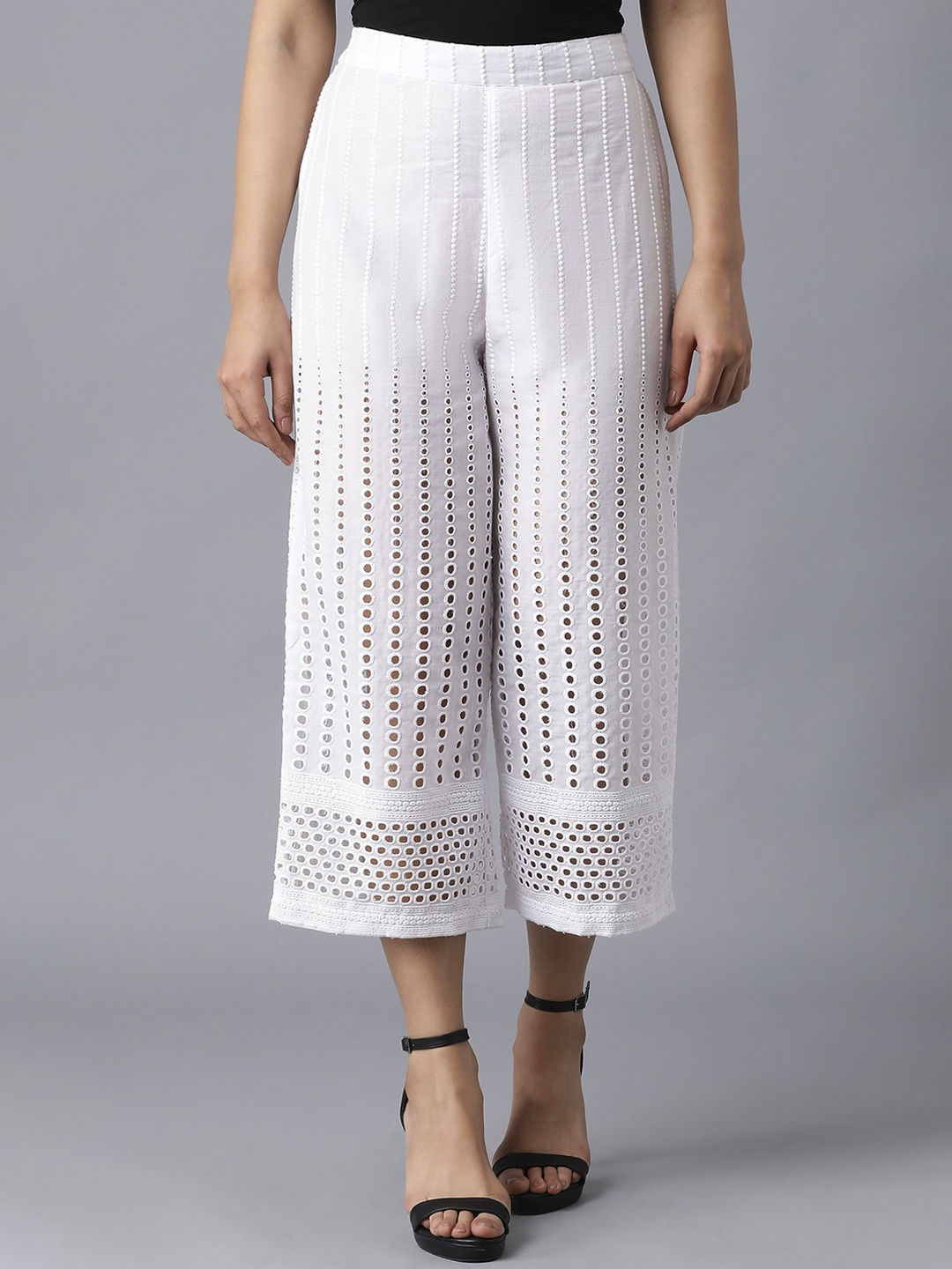 

elleven Women White Printed Cropped Culottes Trousers