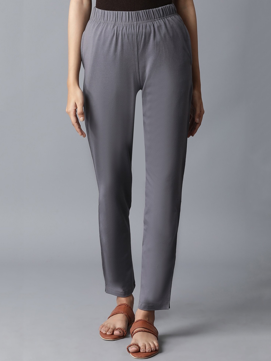

elleven Women Grey Solid Regular Trousers