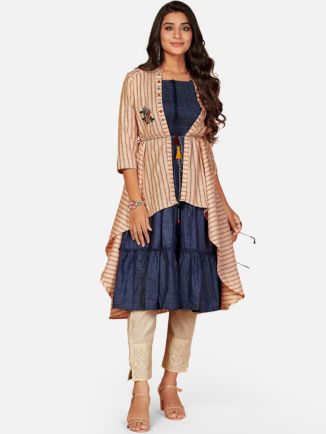 

Vbuyz Women Blue Solid Flared Kurta With Peach-Coloured Asymmetric Shrug