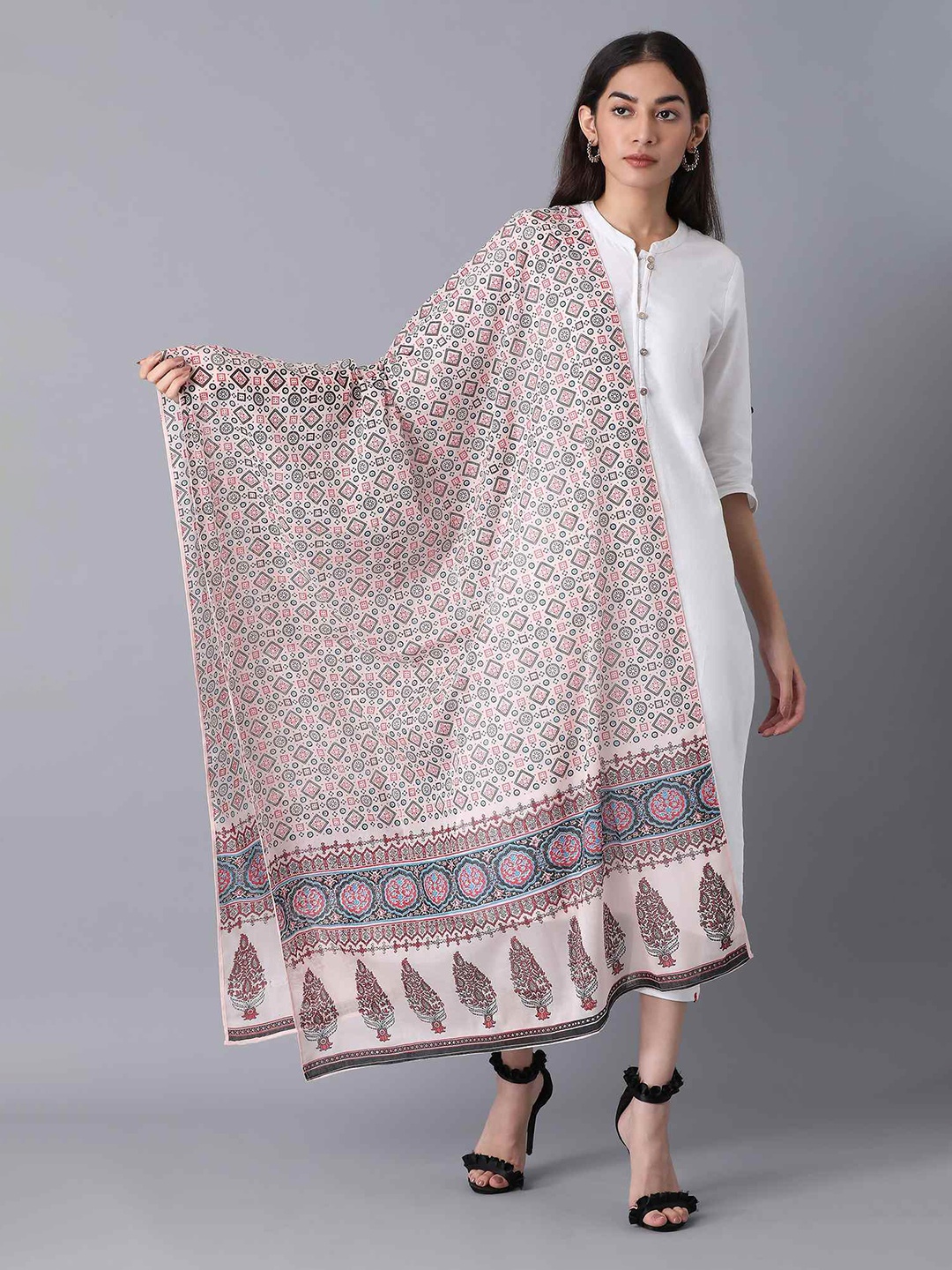 

elleven Women White & Peach-Coloured Printed Pure Cotton Dupatta