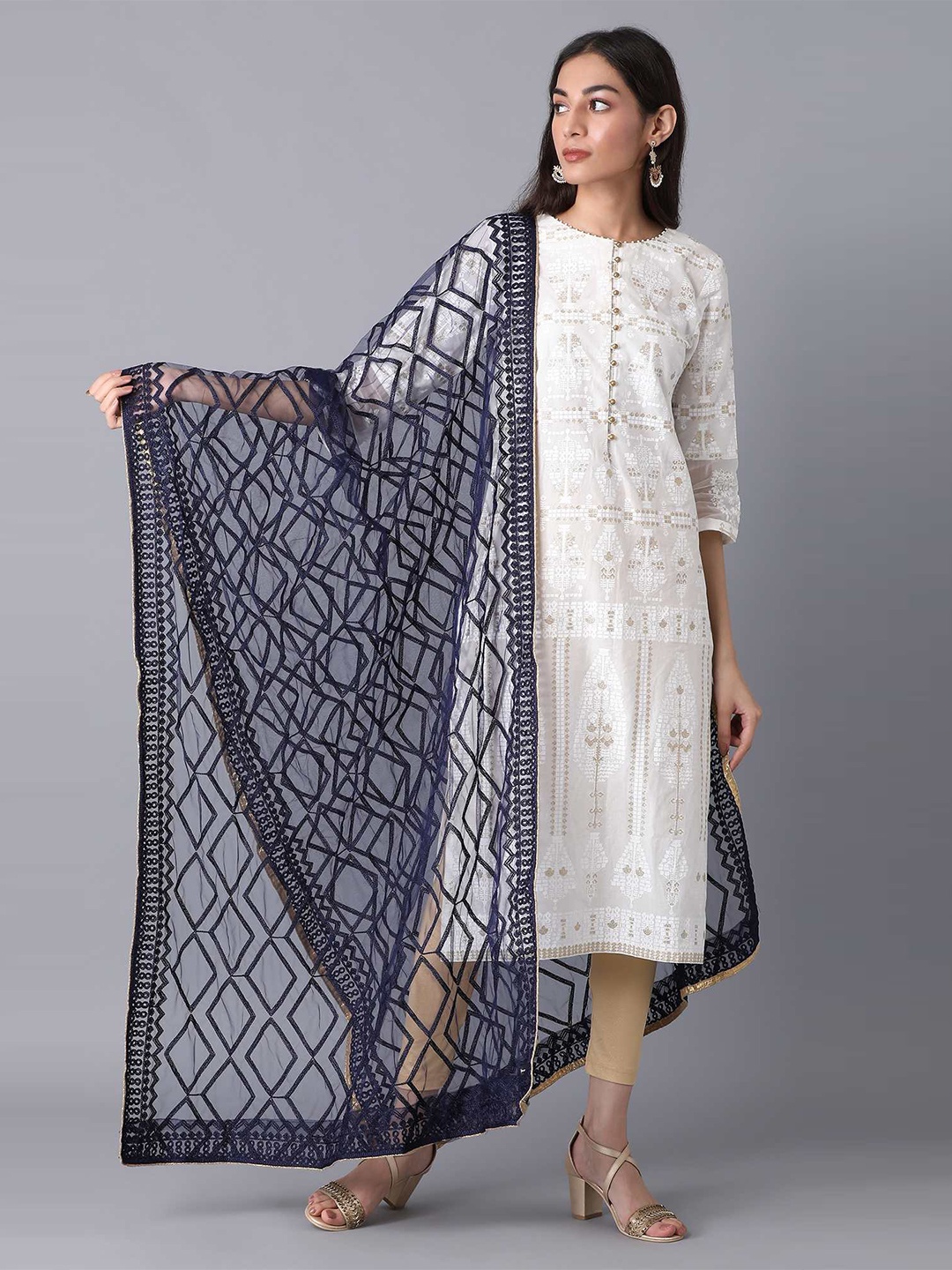 

elleven Navy Blue Embroidered Dupatta