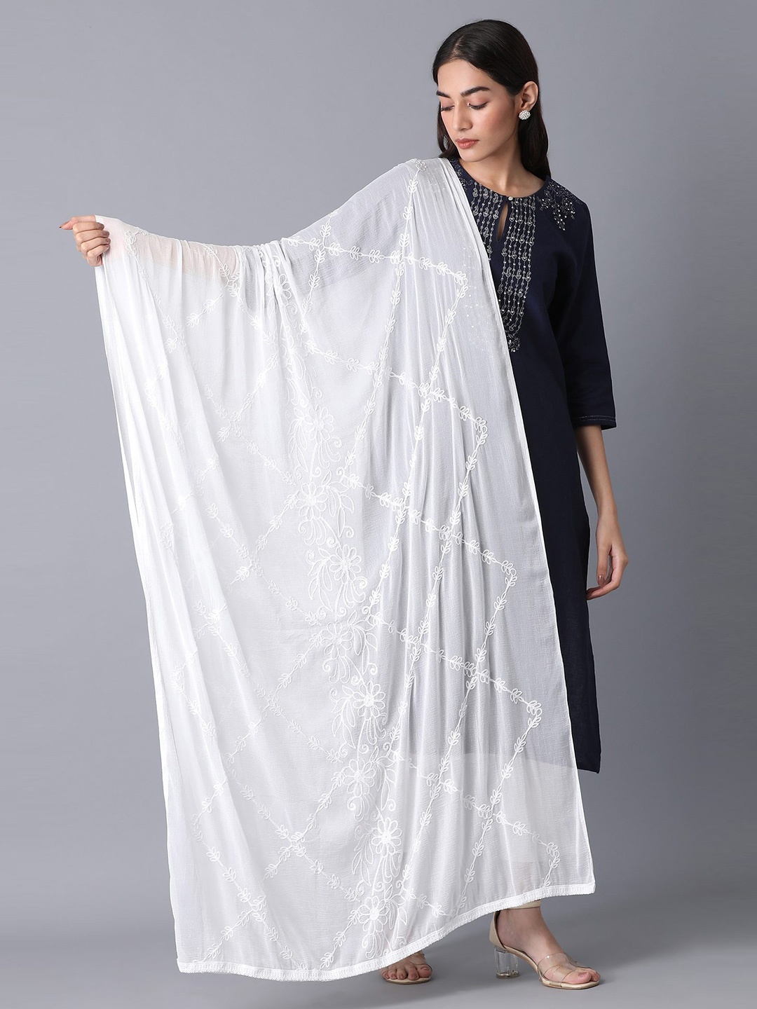 

elleven White Embroidered Dupatta