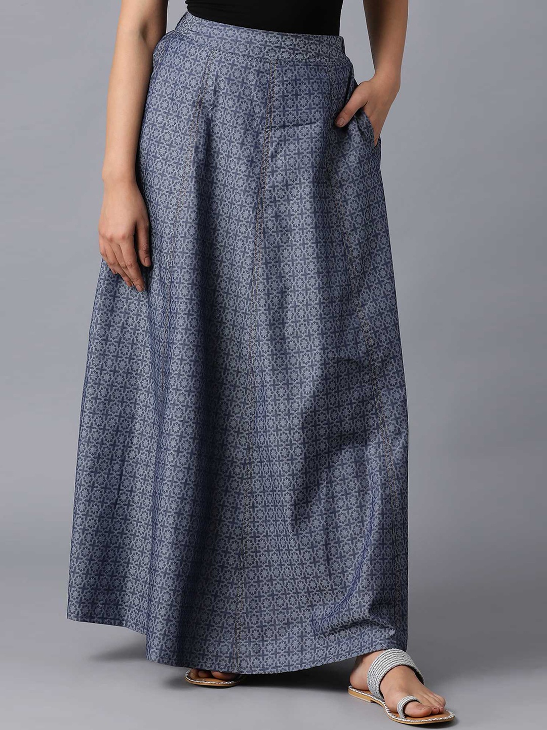 

elleven Women Blue Floral Printed Flared Maxi Skirt