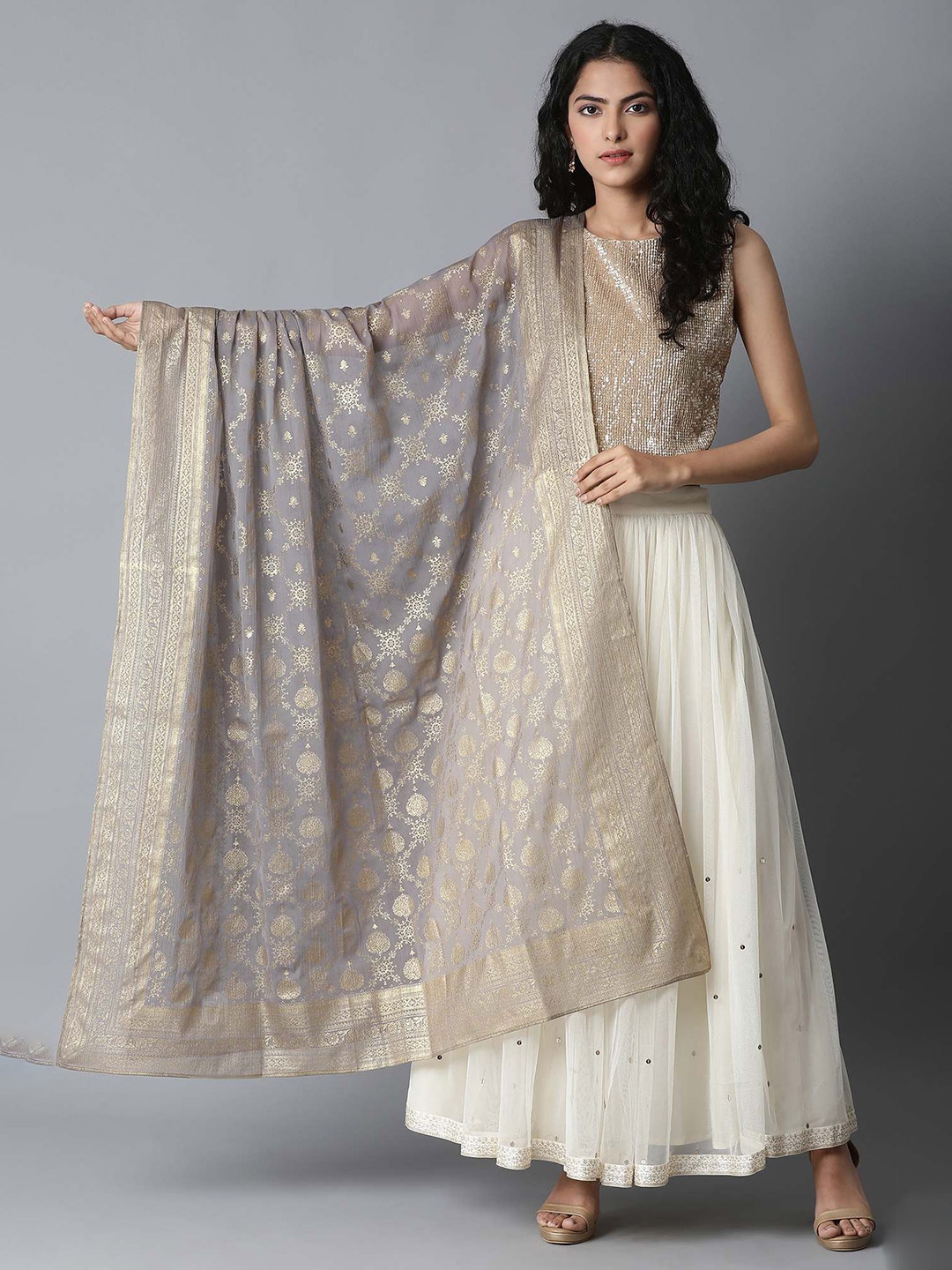 

elleven Grey & Gold-Toned Printed Foil Print Dupatta