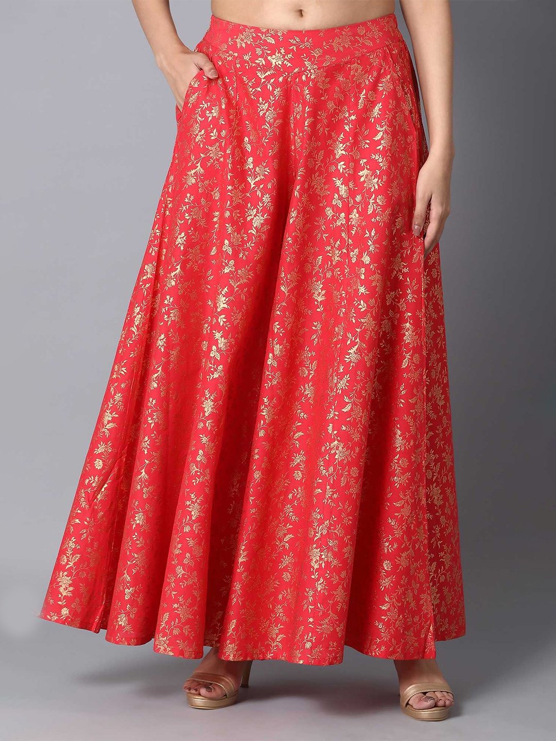 

elleven Women Red & Gold-Toned Floral Printed Flared Palazzos