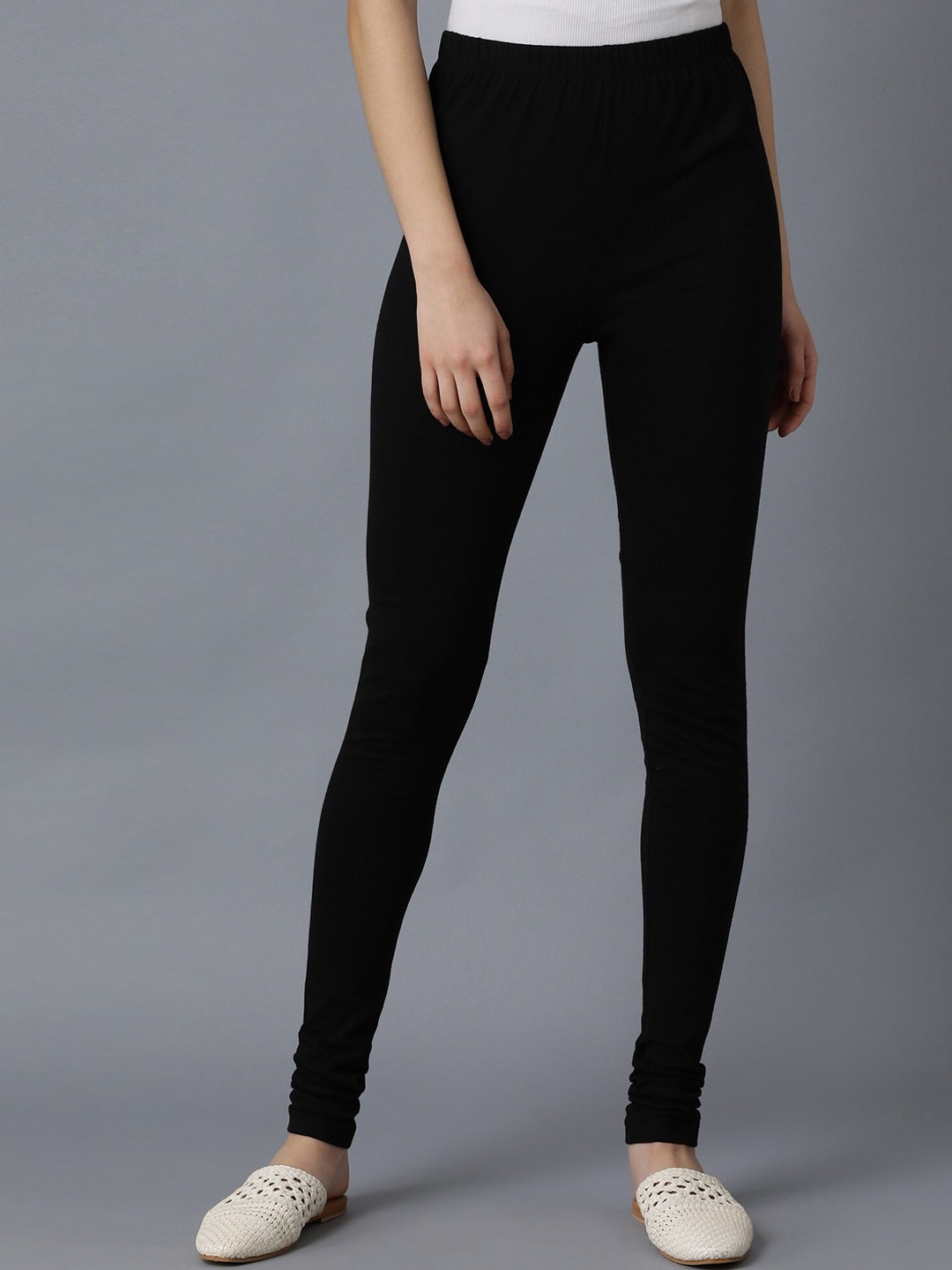 

elleven Woman Black Solid Churidar