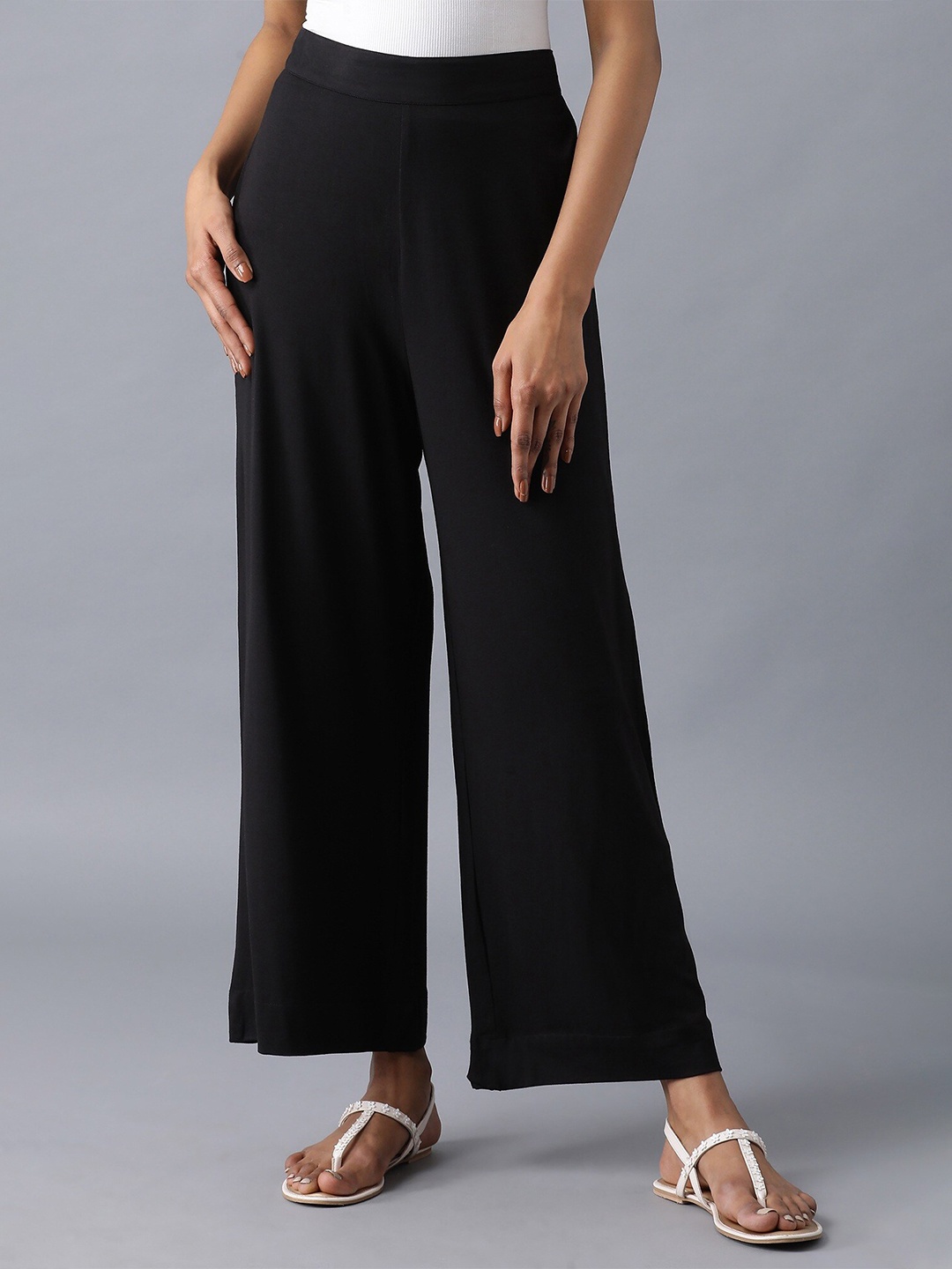 

elleven Women Black Solid Mid Rise Wide Leg Palazzos