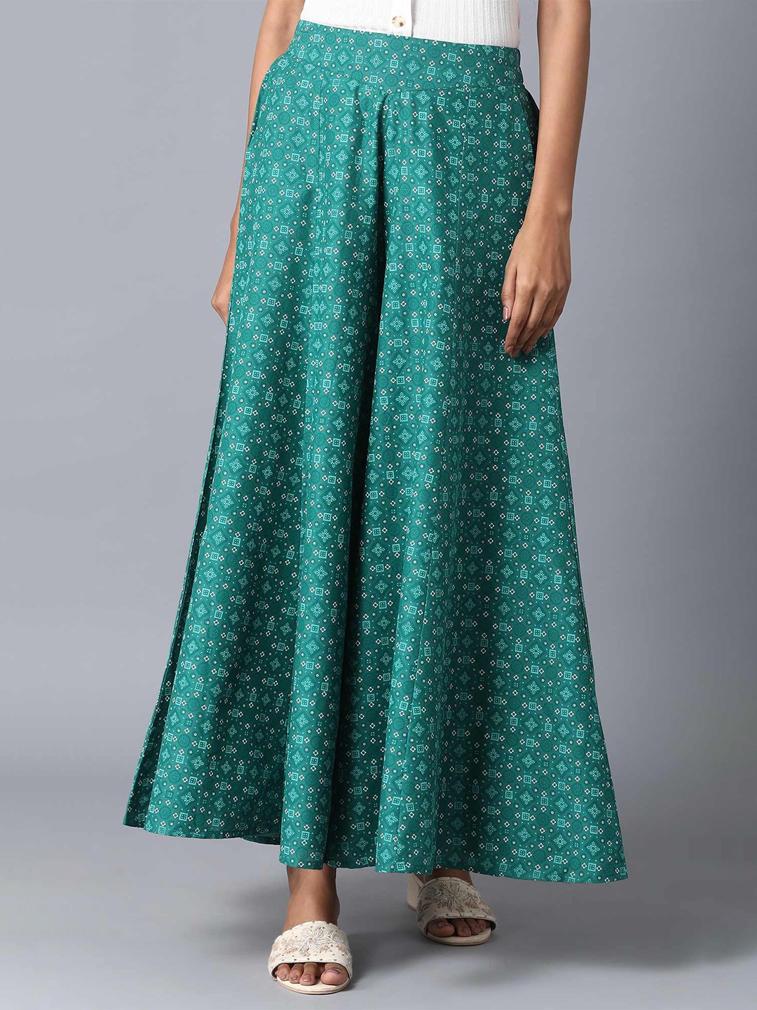 

elleven Women Green Ethnic Motifs Printed Flared Palazzos