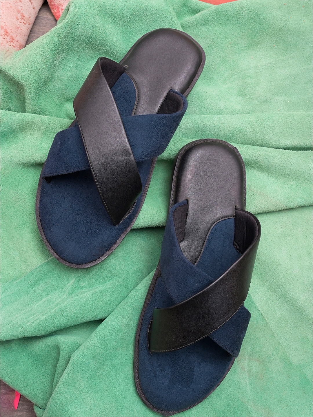 

EXTRIMOS Men Blue & Black Slip-On