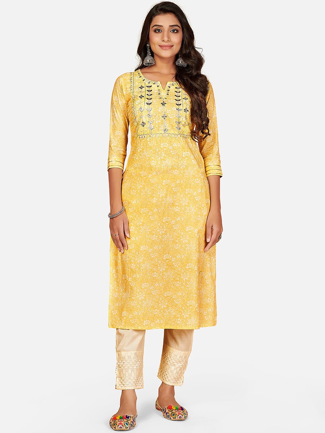 

Vbuyz Women Yellow Floral Printed & Embroidered Straight Kurta