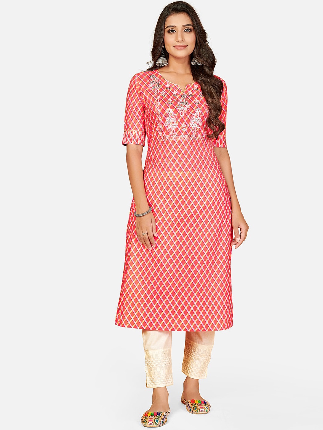 

Vbuyz Women Pink & Gold-Toned Checked Pure Cotton Zardozi Kurta