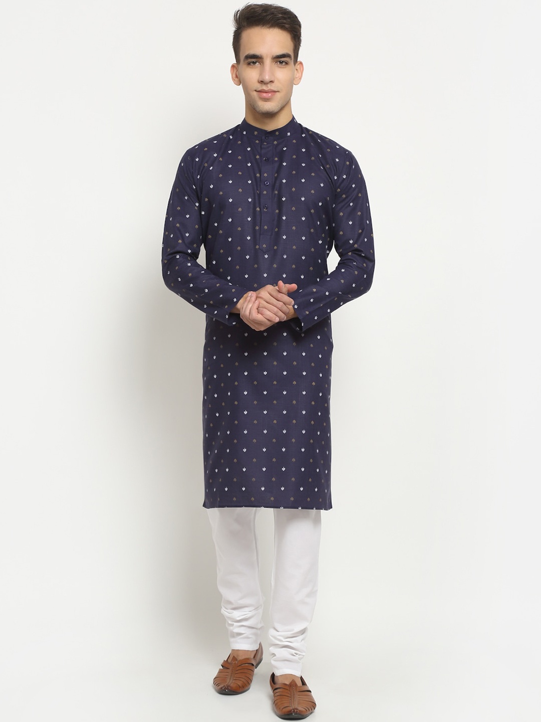 

NEUDIS Men Navy Blue Ethnic Motifs Printed Regular Pure Cotton Kurta with Churidar