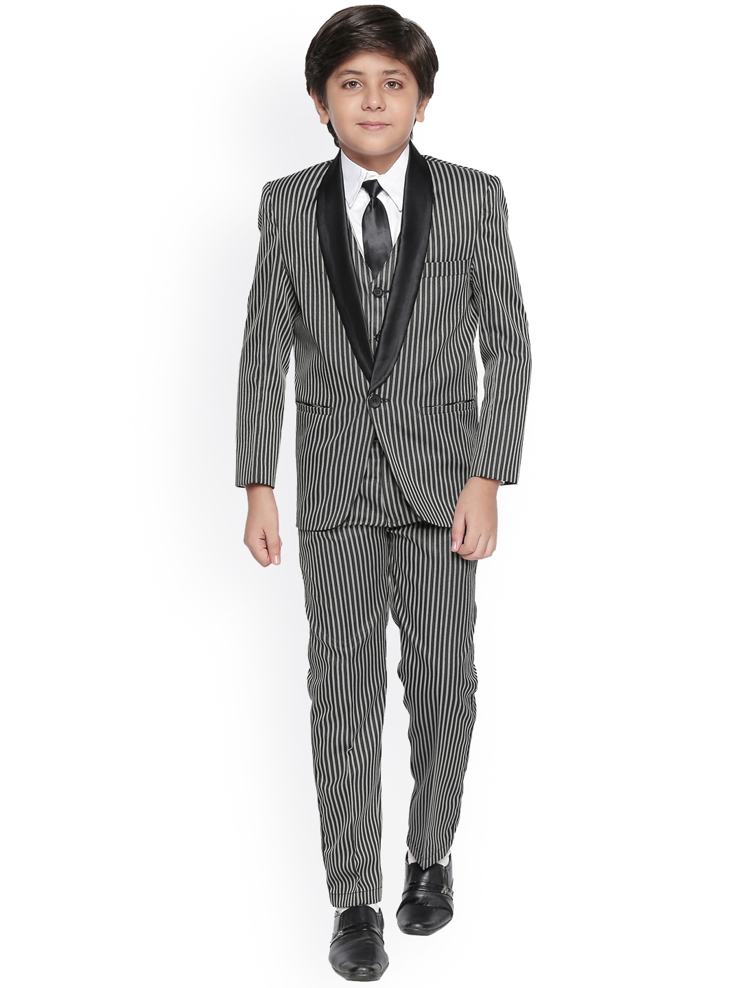 

Jeetethnics Boys Black Striped 4-Piece Single-Breasted Suit