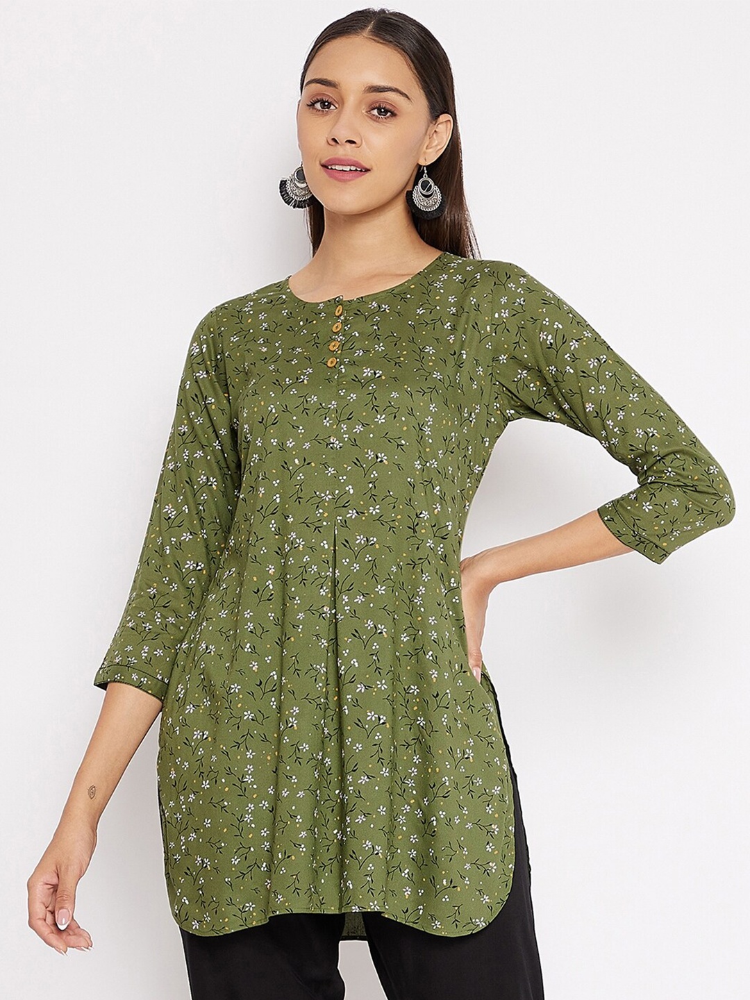 

Tissu Women Green & White Printed Straight Kurti