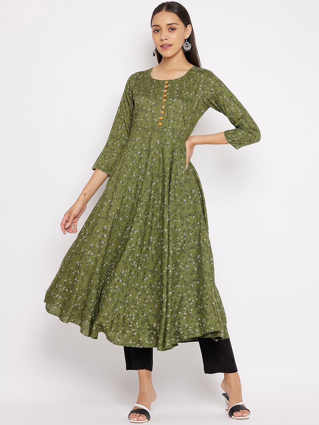 

Tissu Women Green Floral Printed Floral Anarkali Kurta